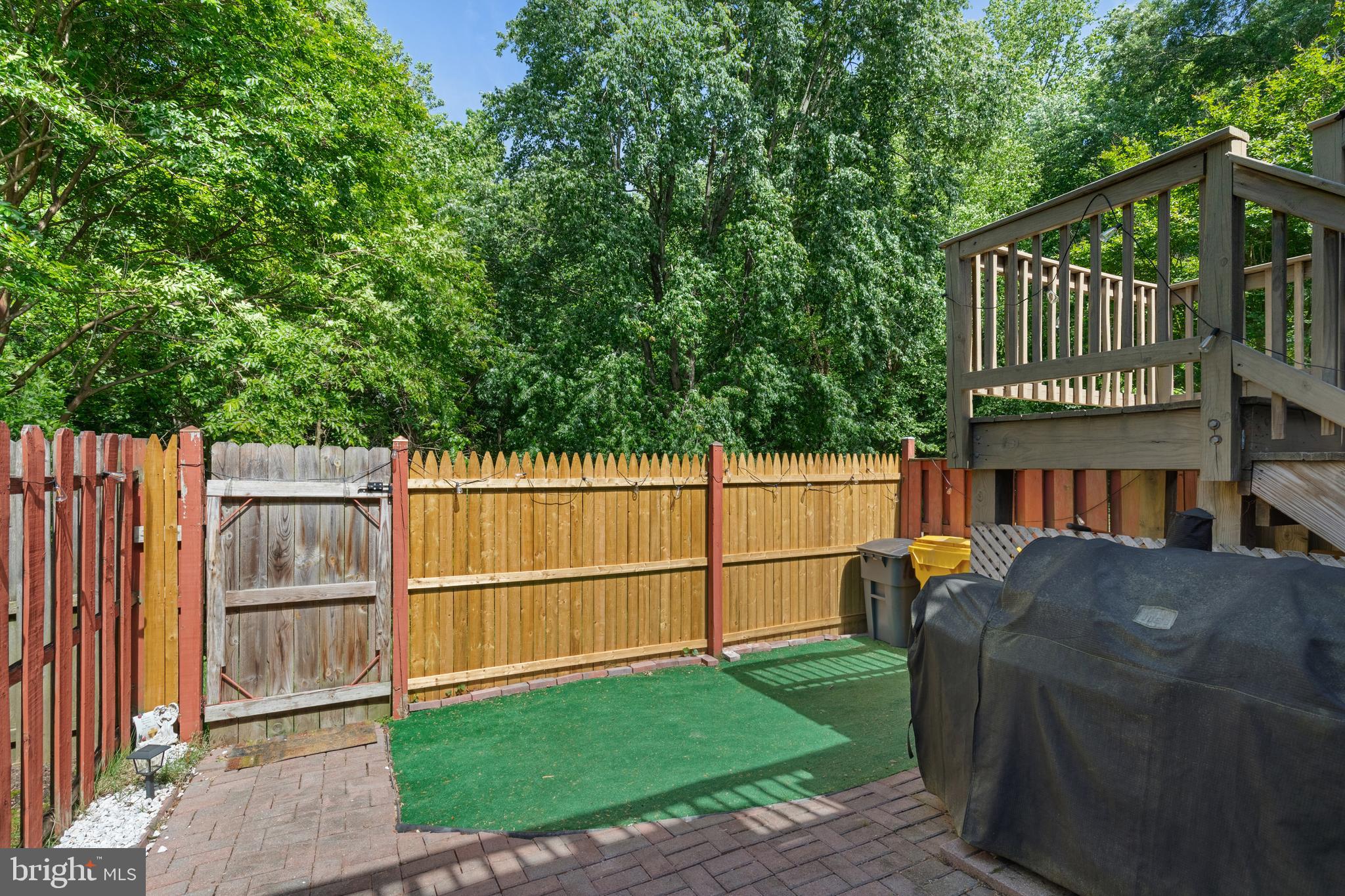 1643 Forest Hill Ct