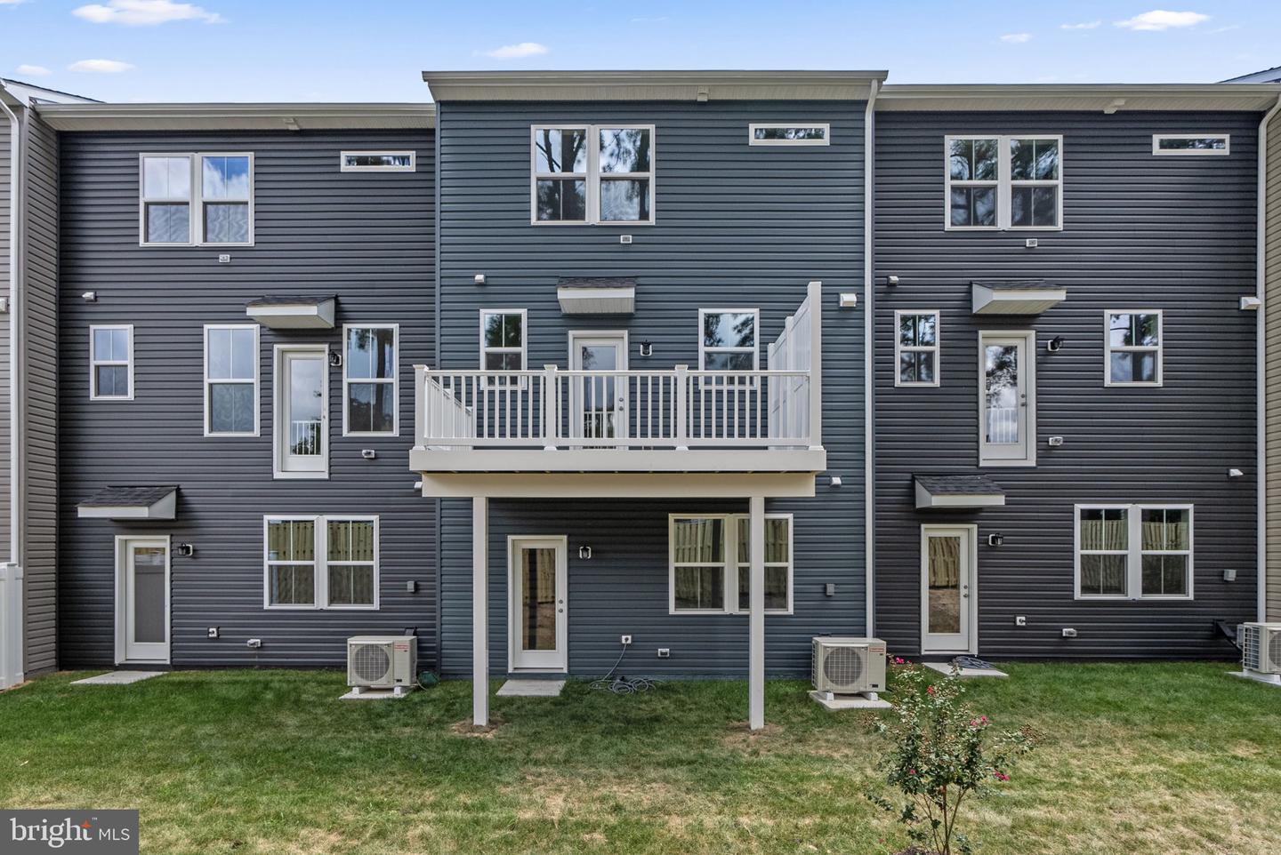 8232 LONGFORD RD