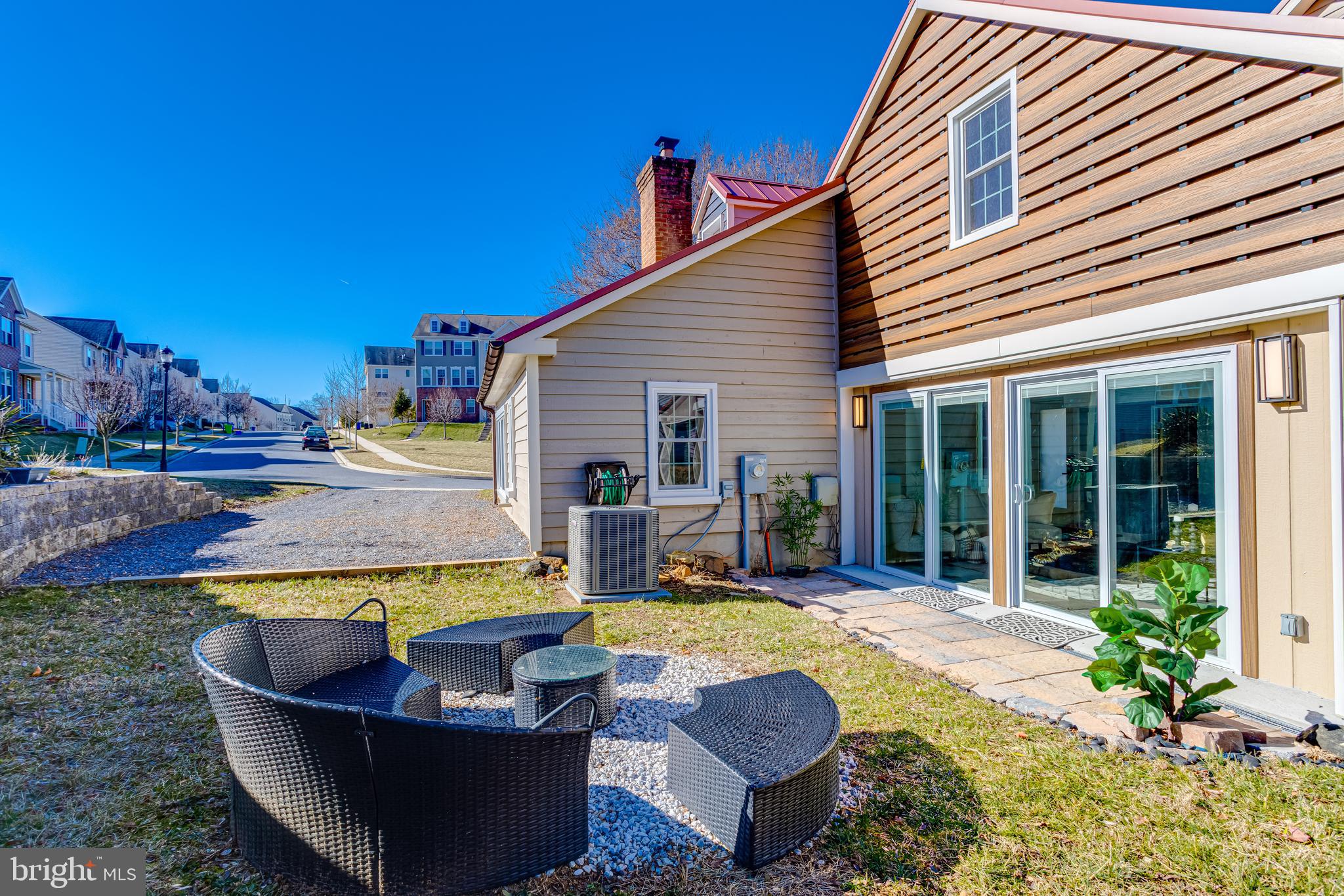 2837 Burrows Ln