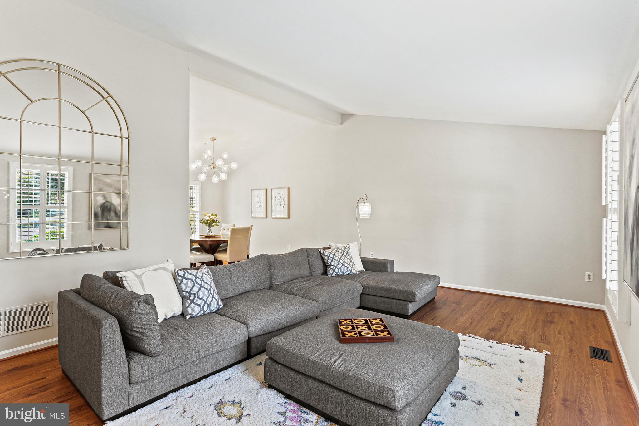 5733 Brothers Partnership Ct