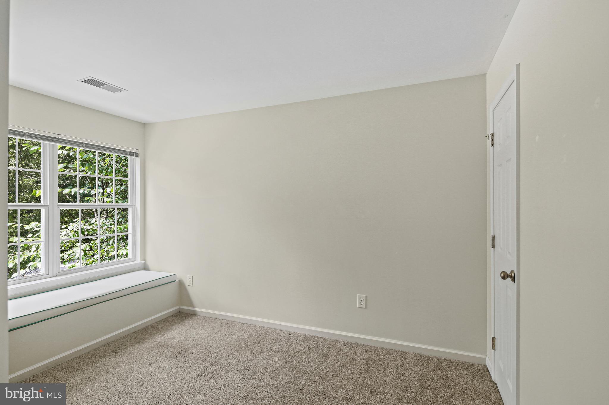 5313 Woodlot Rd