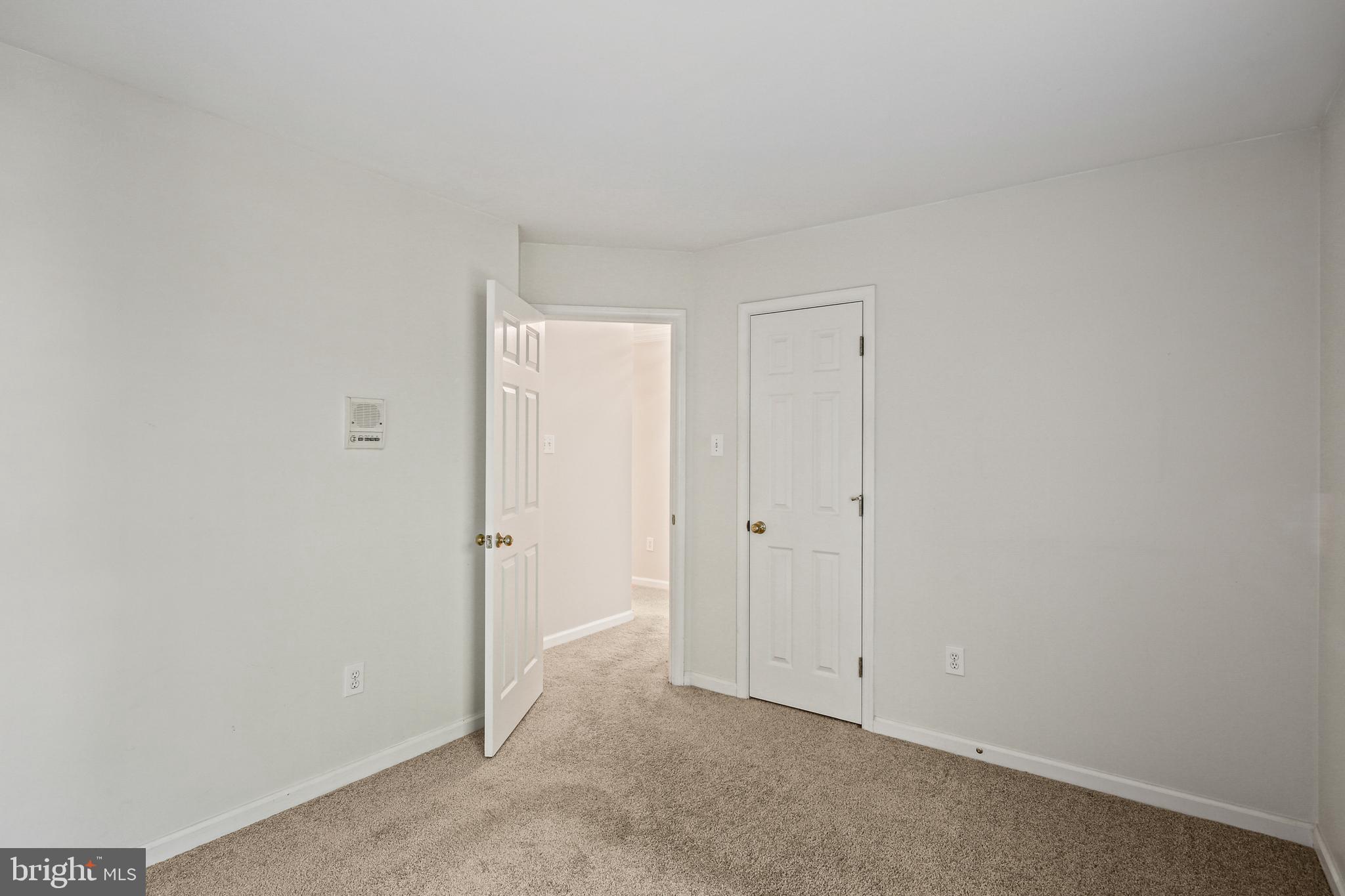 5313 Woodlot Rd