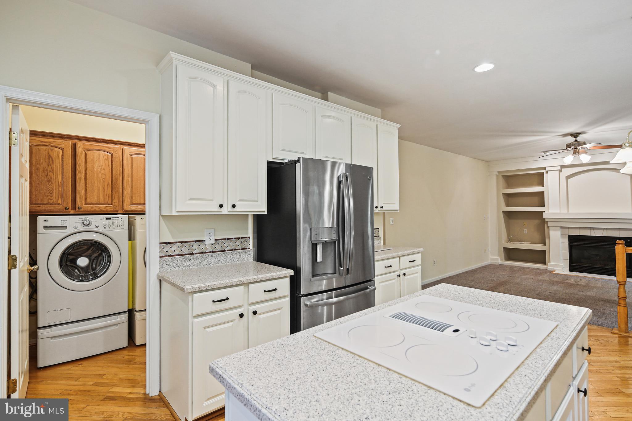 5313 Woodlot Rd