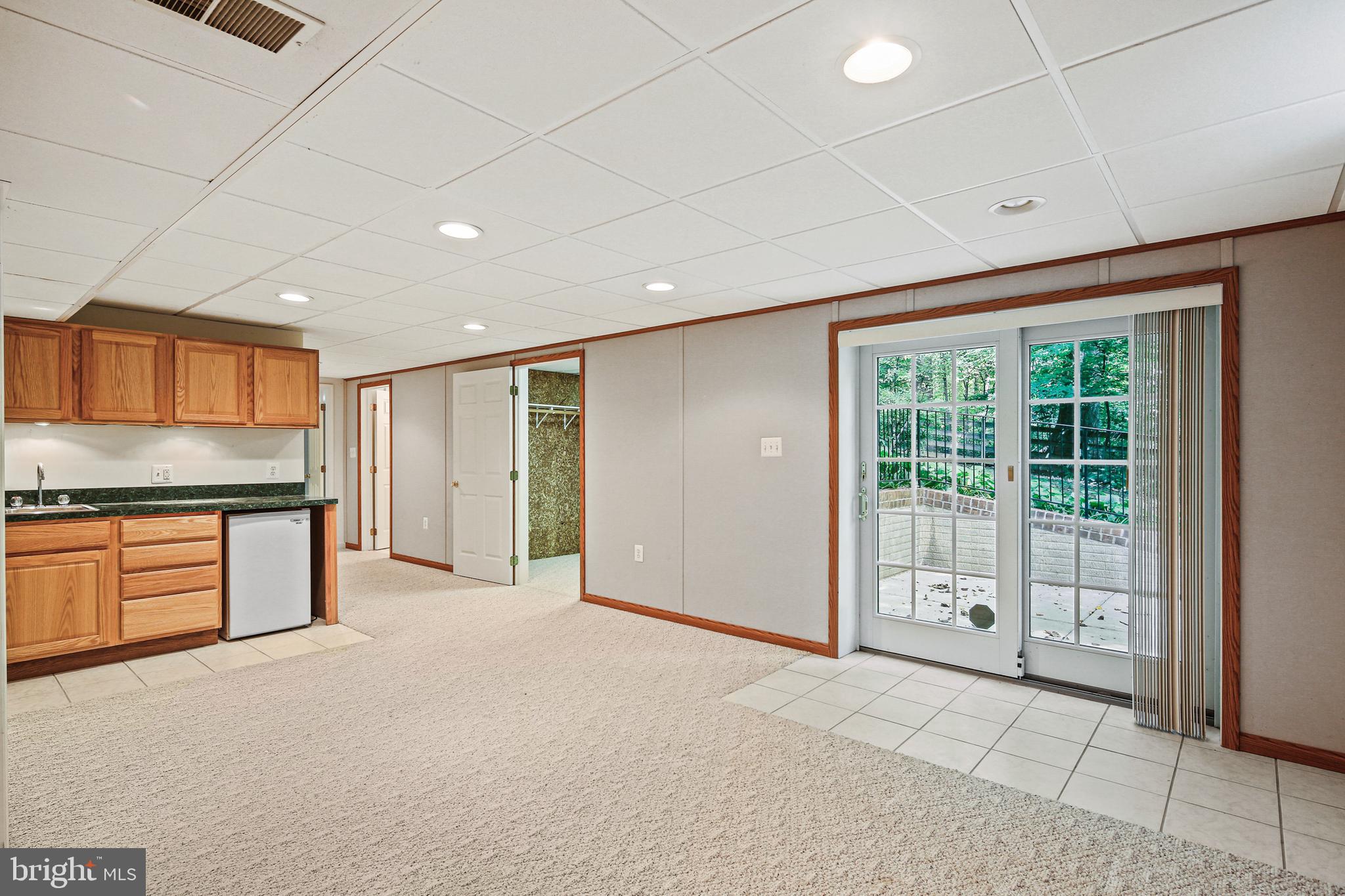 5313 Woodlot Rd