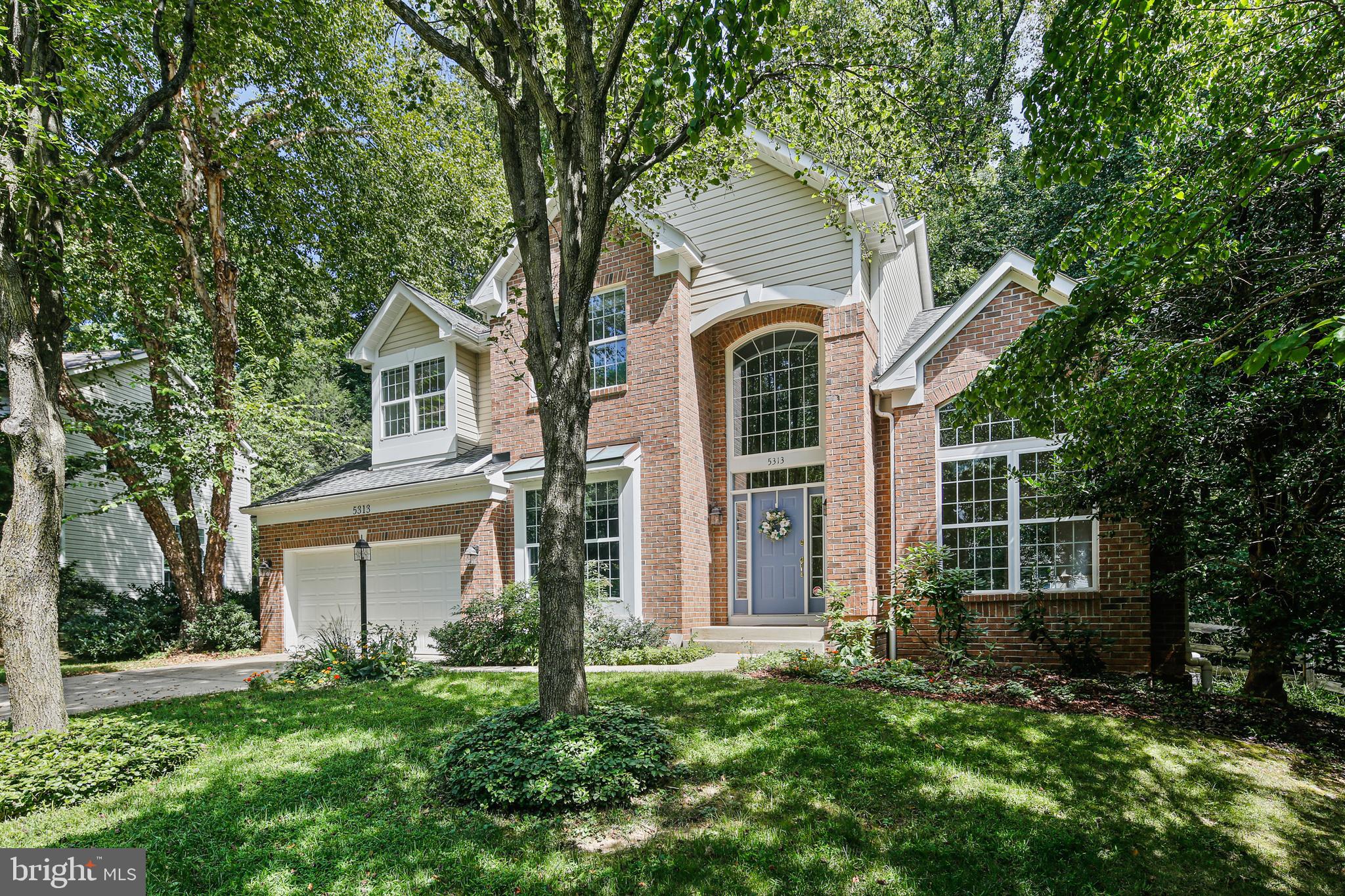 5313 Woodlot Rd