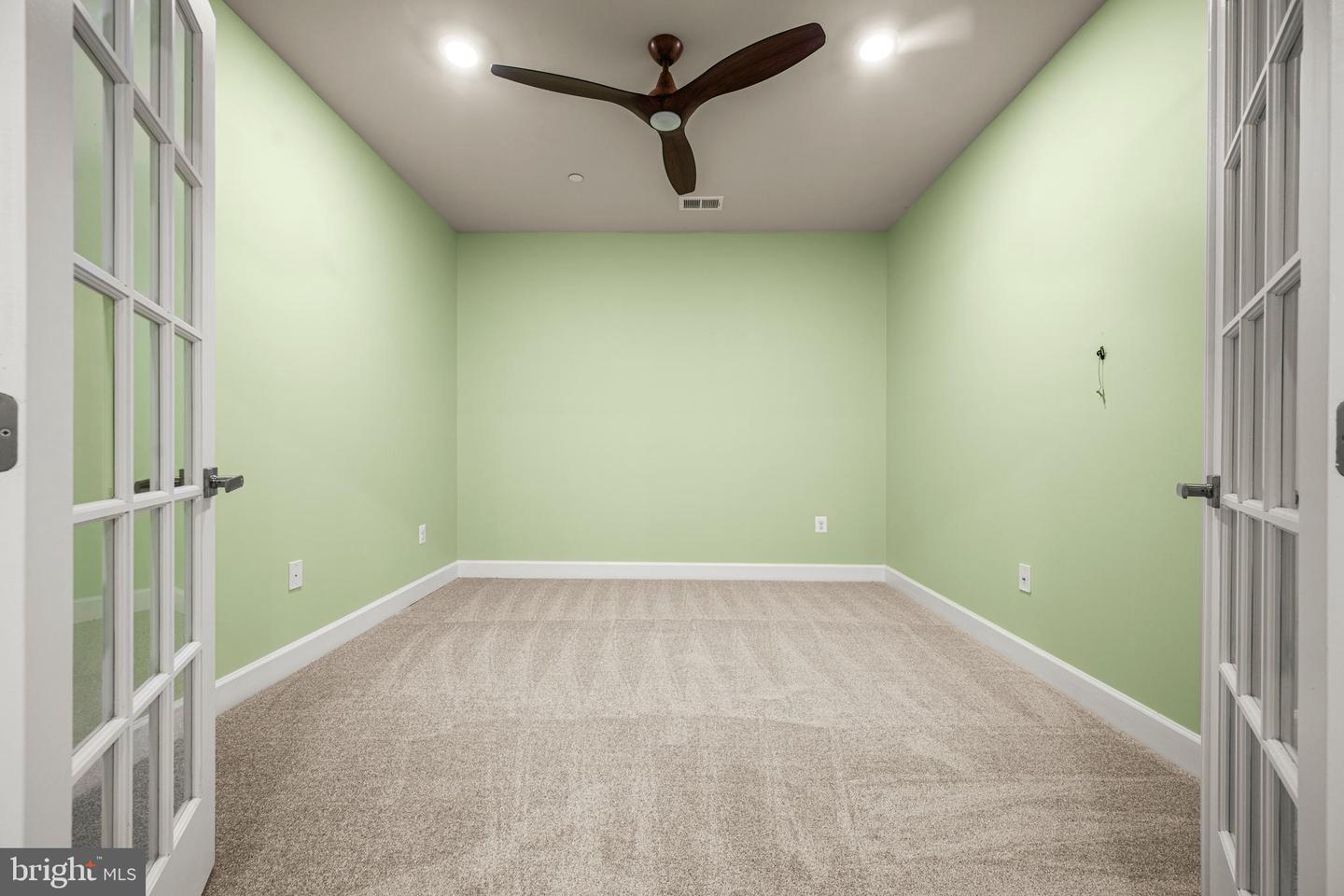 2757 Vardon Ln