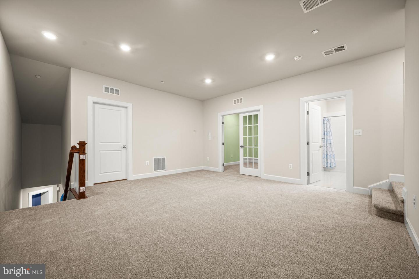 2757 Vardon Ln