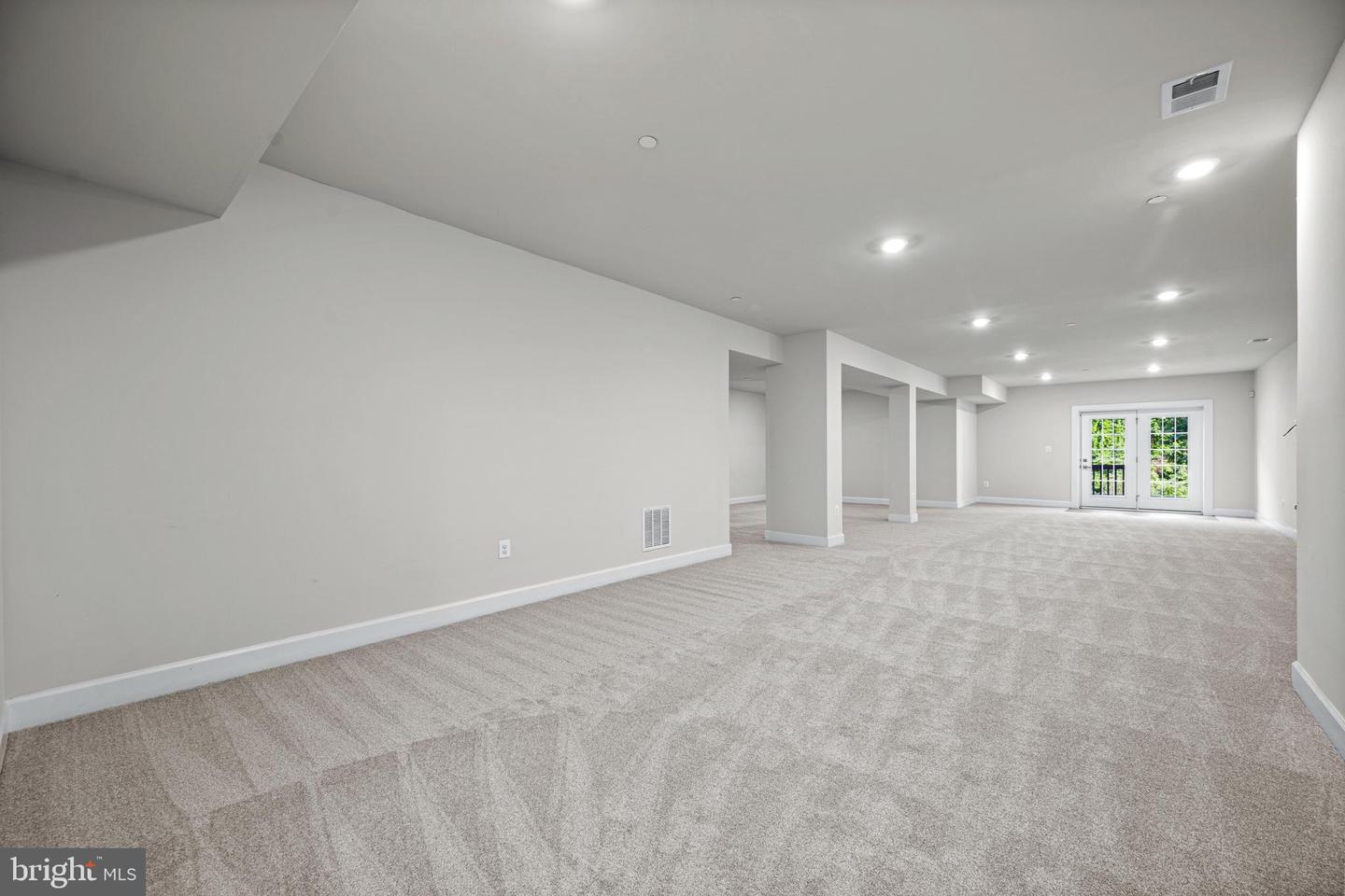 2757 Vardon Ln