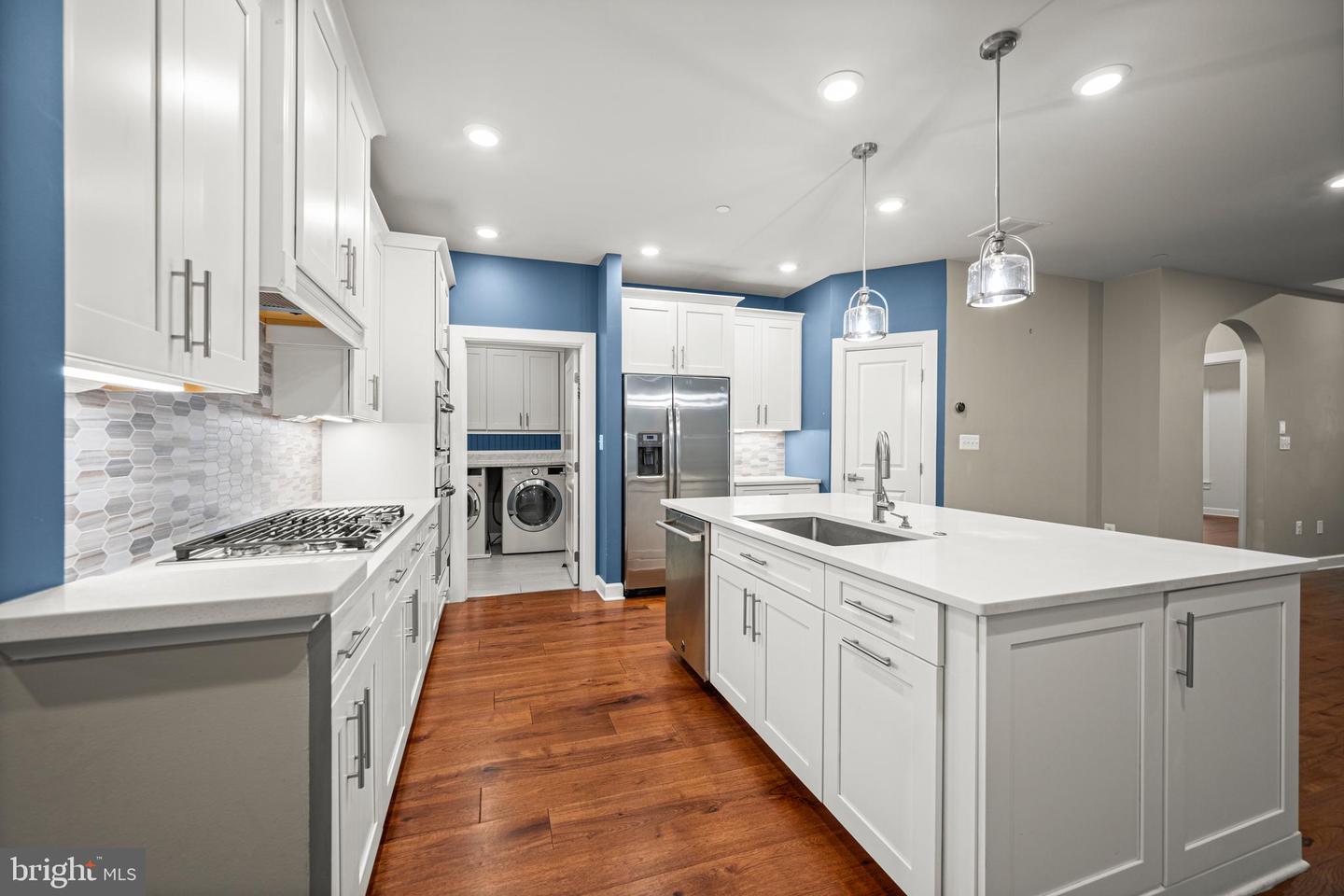 2757 Vardon Ln