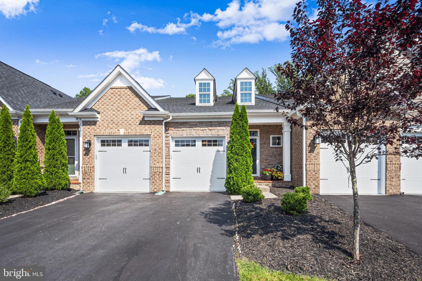 2757 Vardon Ln