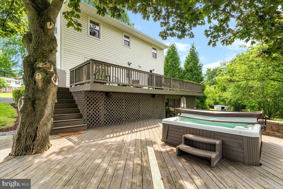 8817 Autumn Hill Ct
