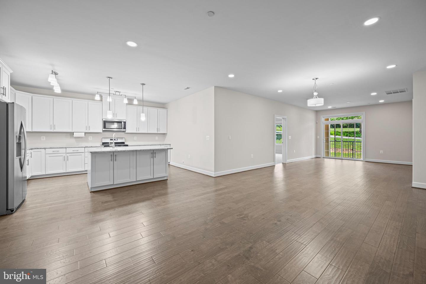 10520 Resort Rd #106