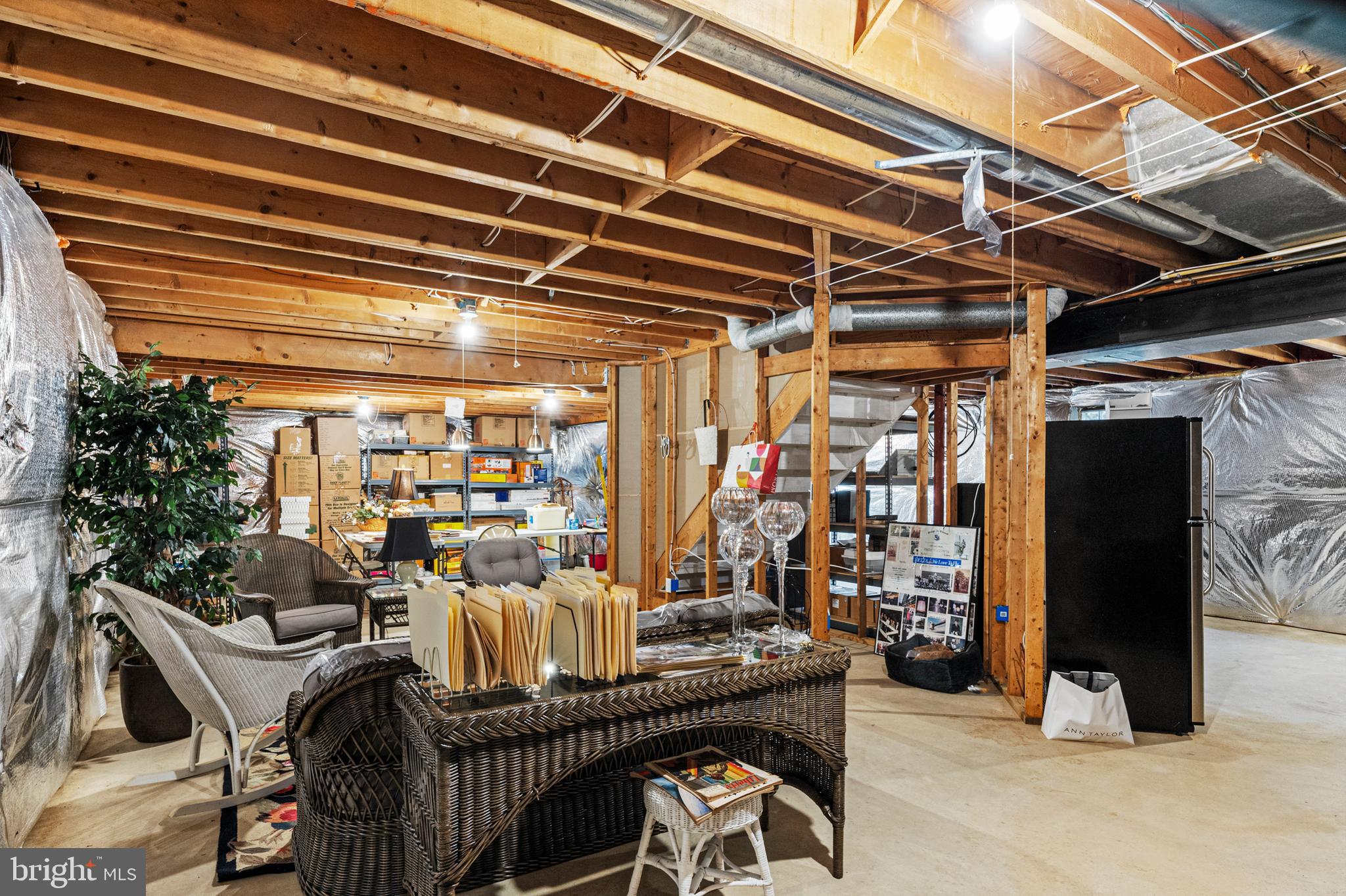 5138 NORTHERN FENCES LANE
