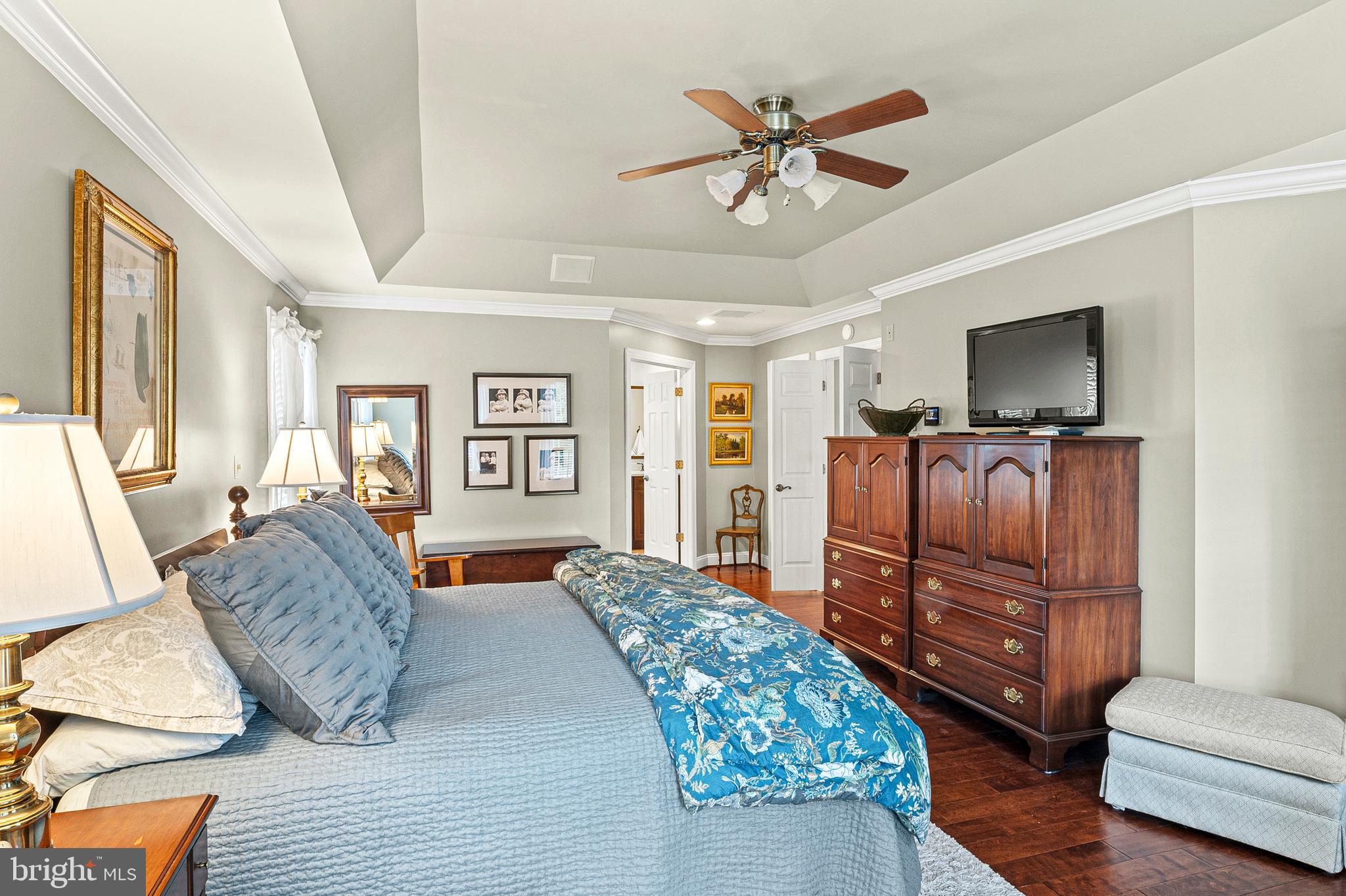 5138 NORTHERN FENCES LANE