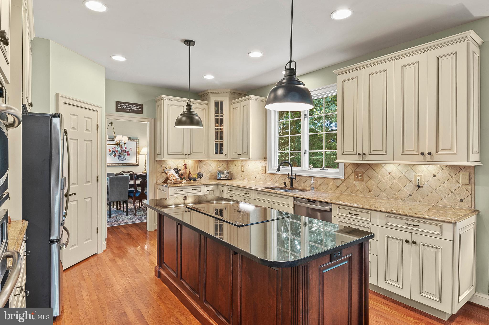 5138 NORTHERN FENCES LANE