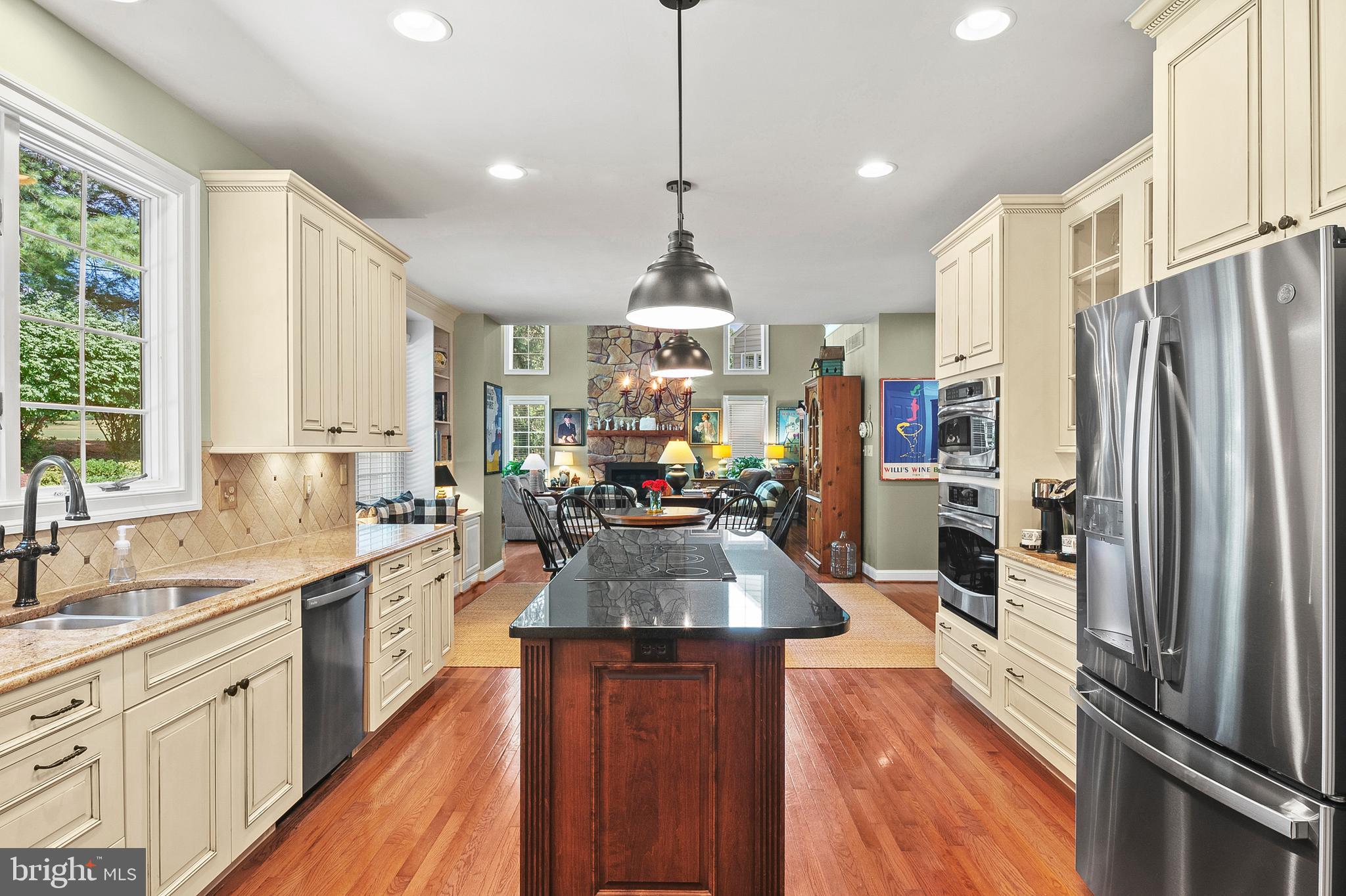 5138 NORTHERN FENCES LANE