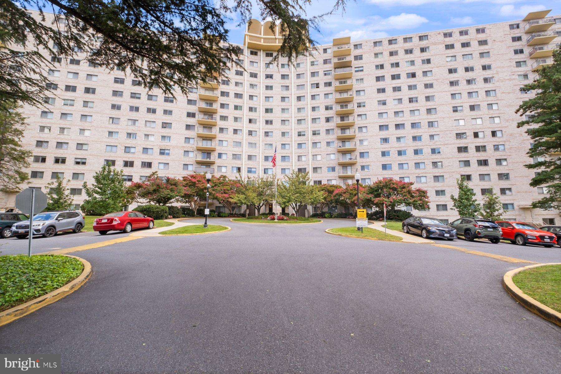 1111 UNIVERSITY BOULEVARD W