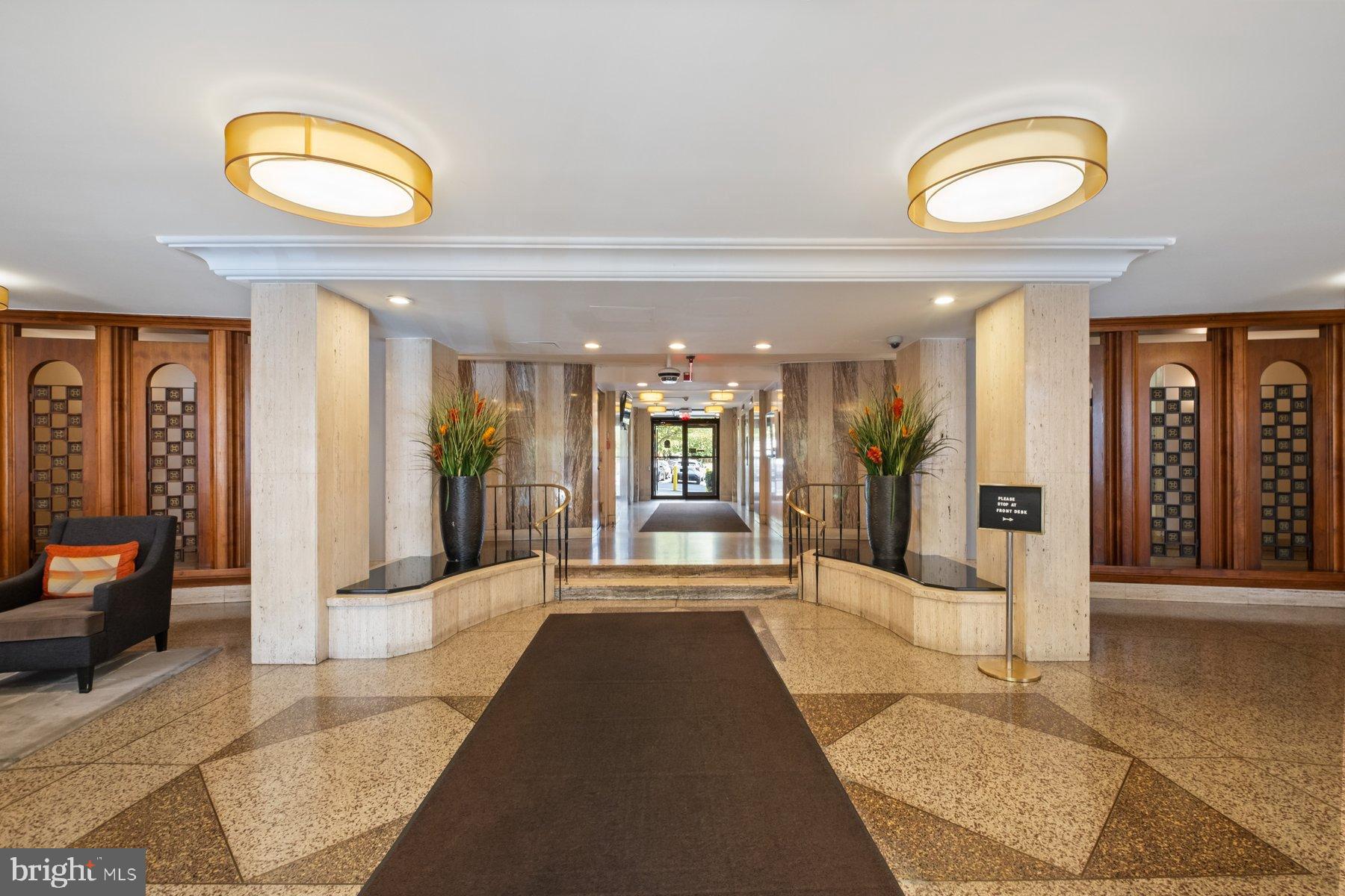 1111 UNIVERSITY BOULEVARD W
