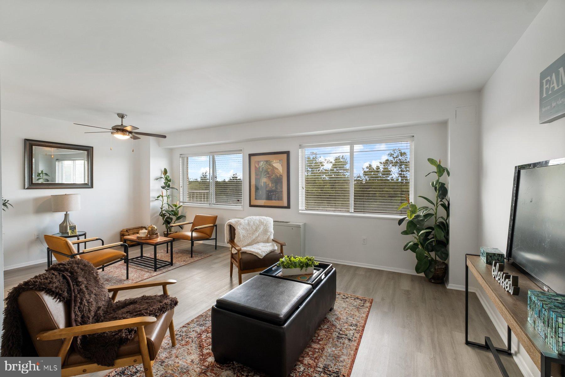 1111 UNIVERSITY BOULEVARD W