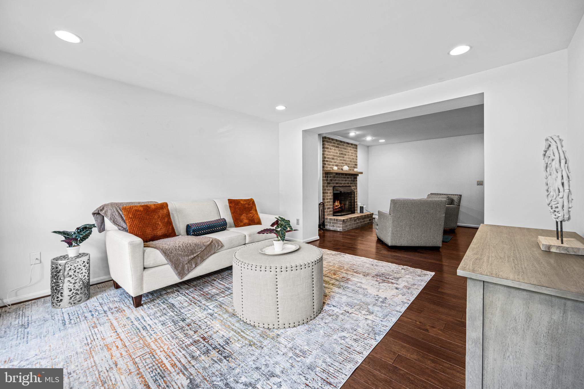 1703 Pepper Tree Ct