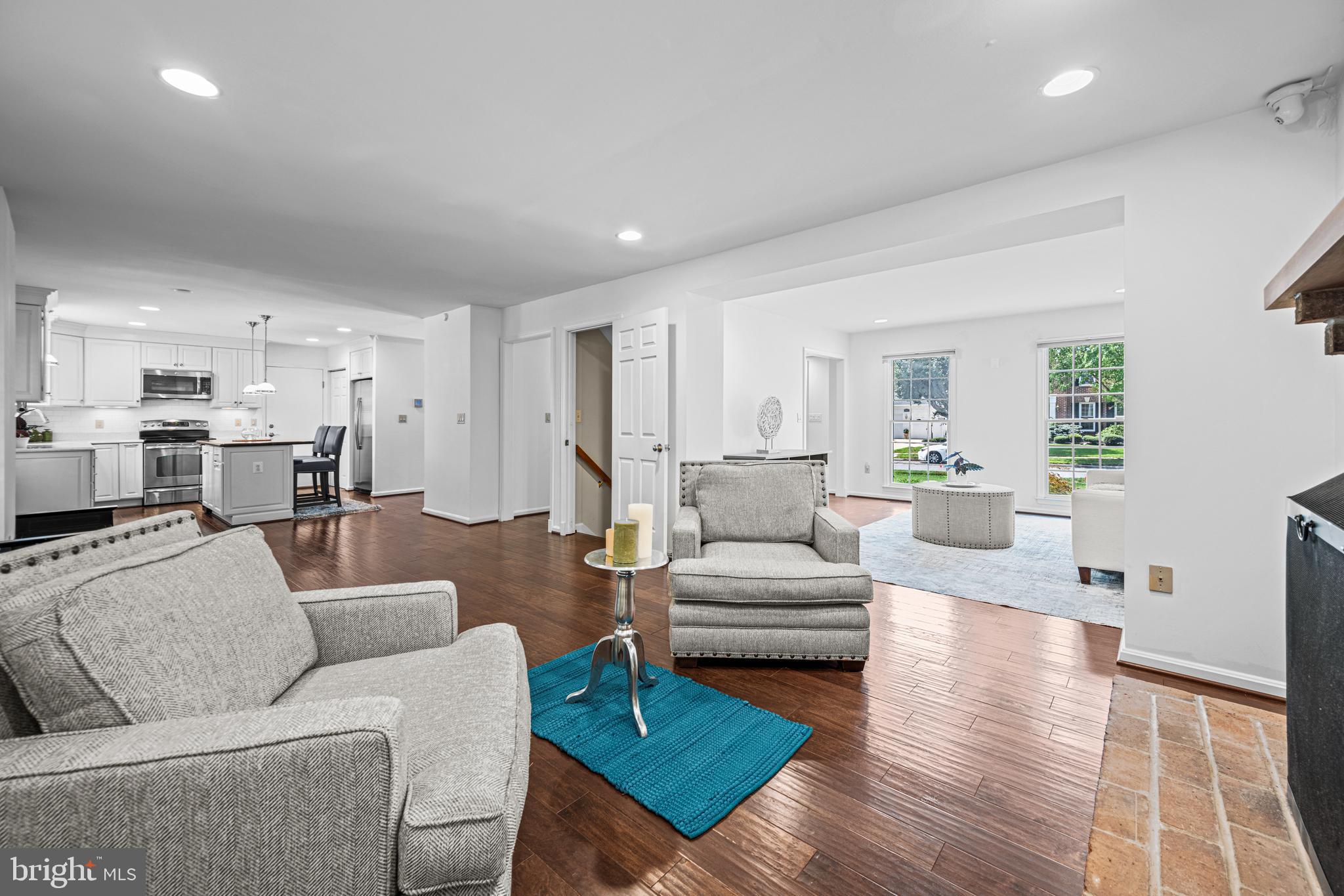 1703 Pepper Tree Ct