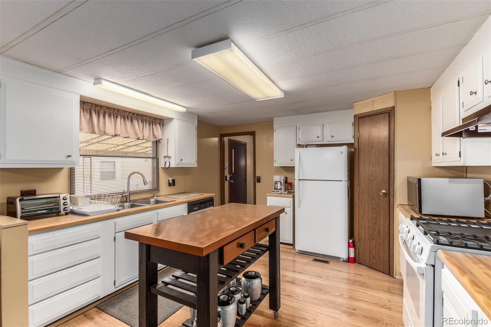 3405 Sinton Road