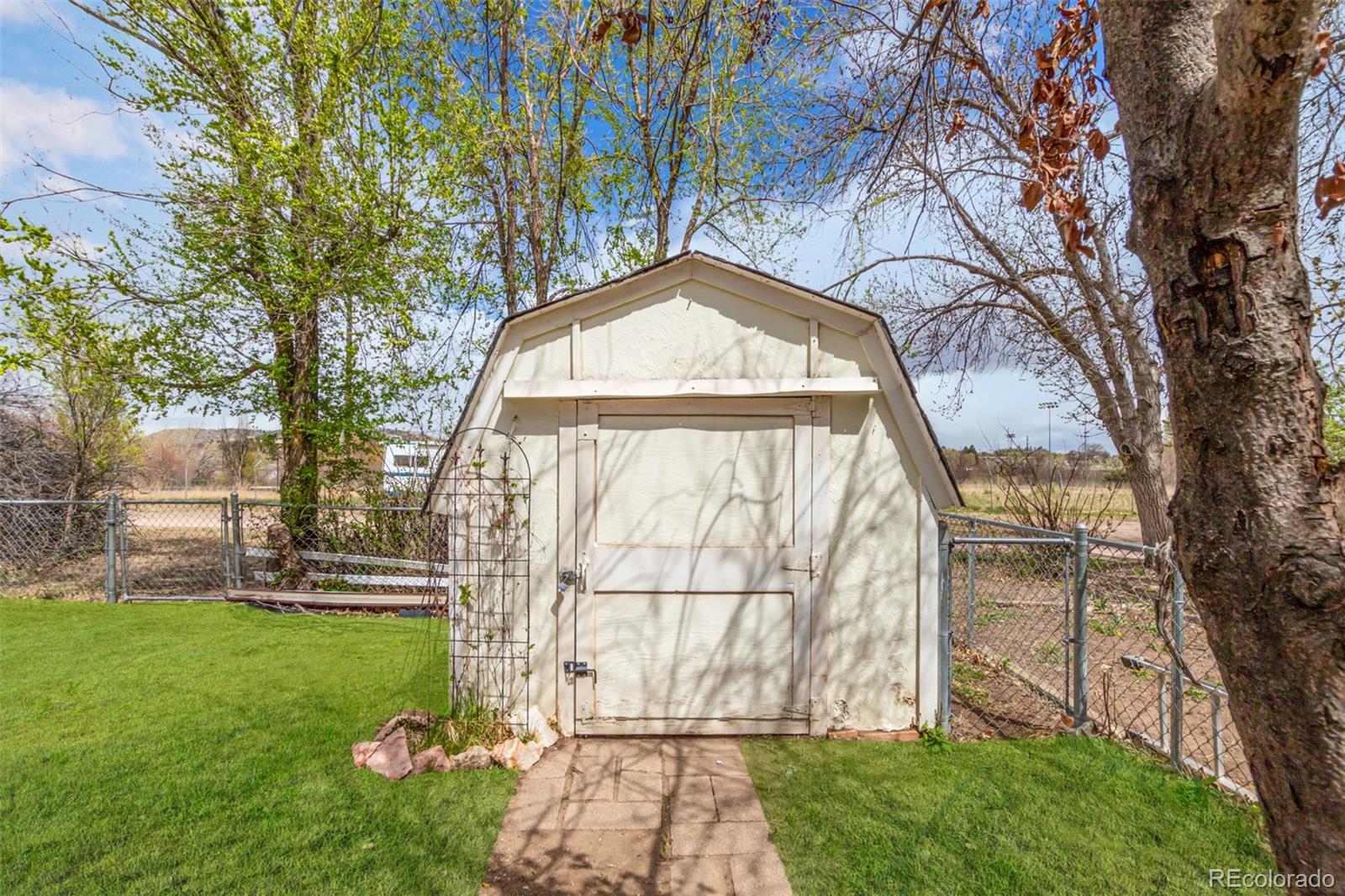 3405 Sinton Road