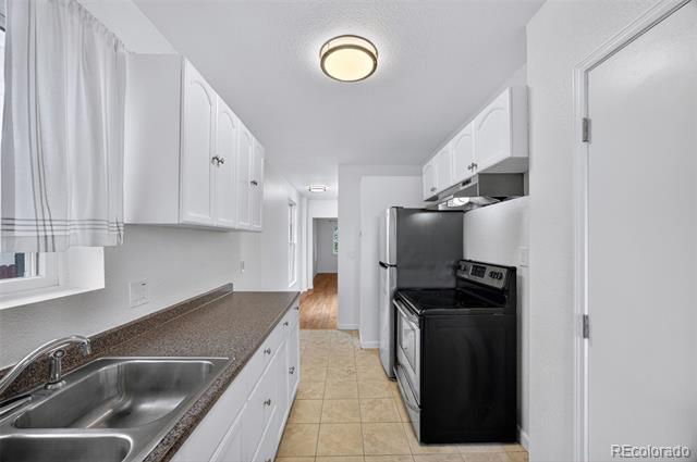 4022 Navajo Street