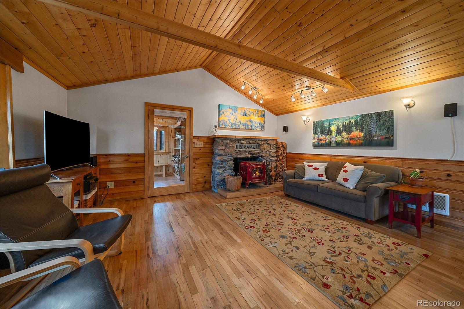 27888 Richmond Hill Road