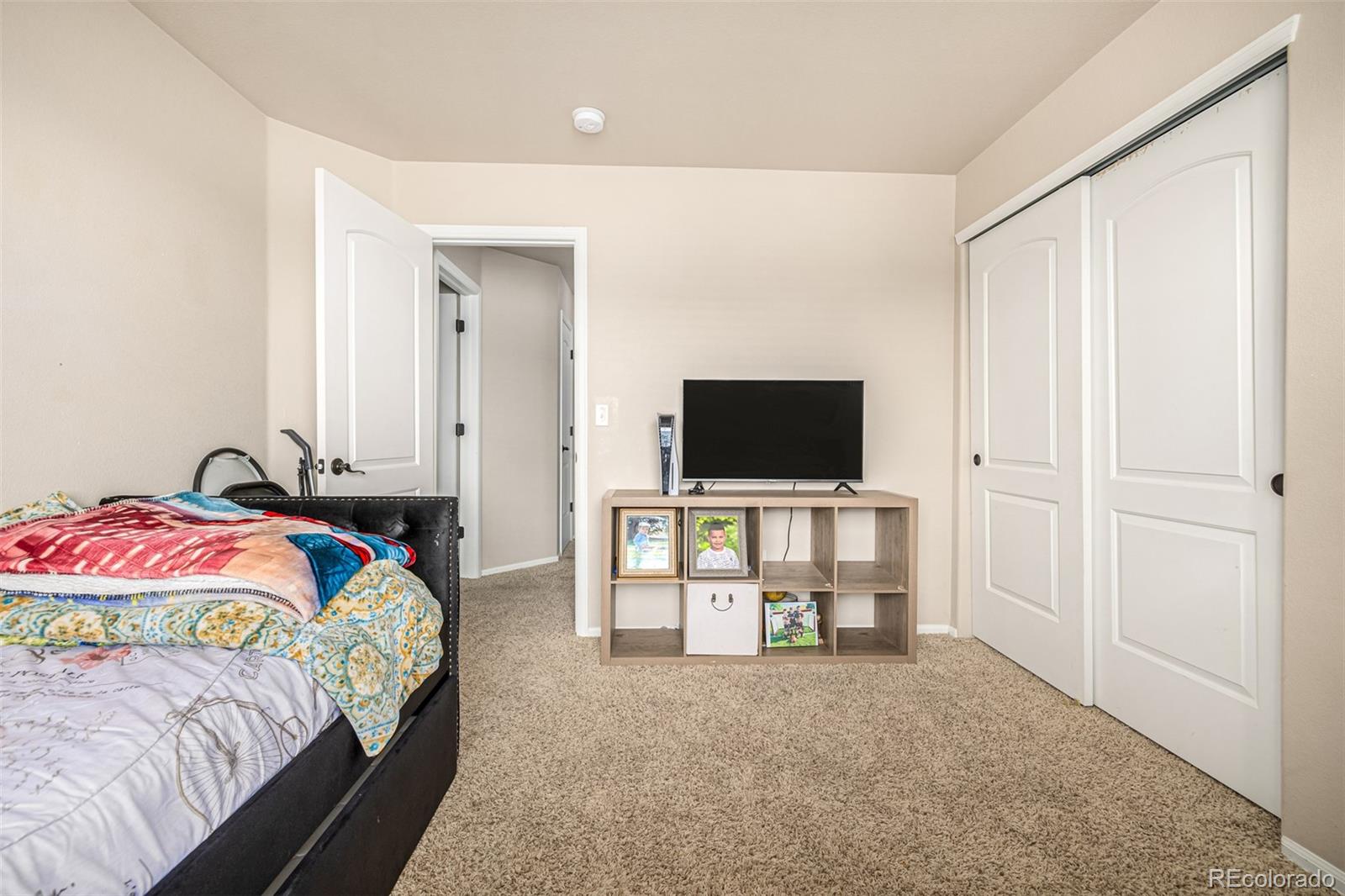 2325 Ballard Lane