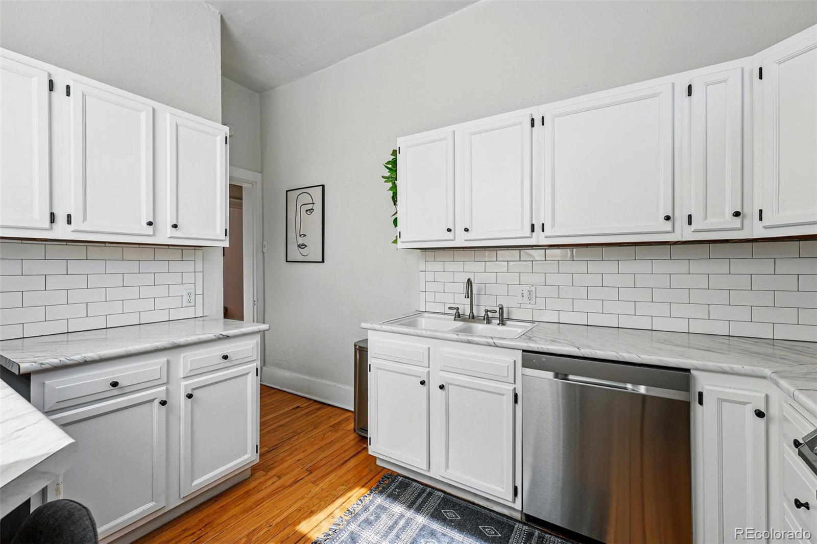 1136 N Logan Street Unit: 2