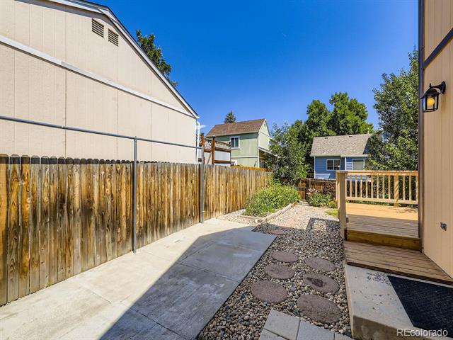 11375 W Maplewood Avenue