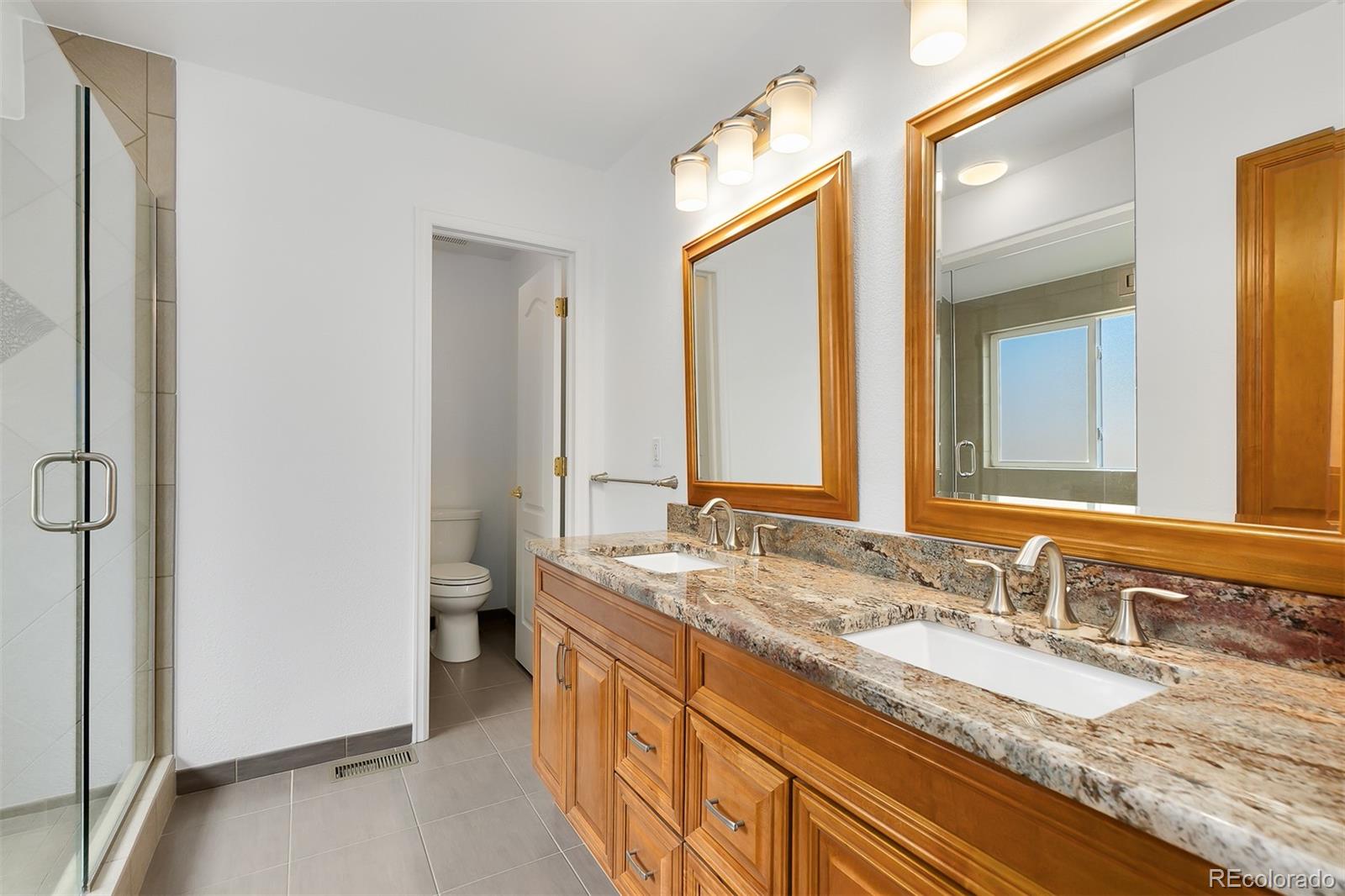 2509 E 126th Place