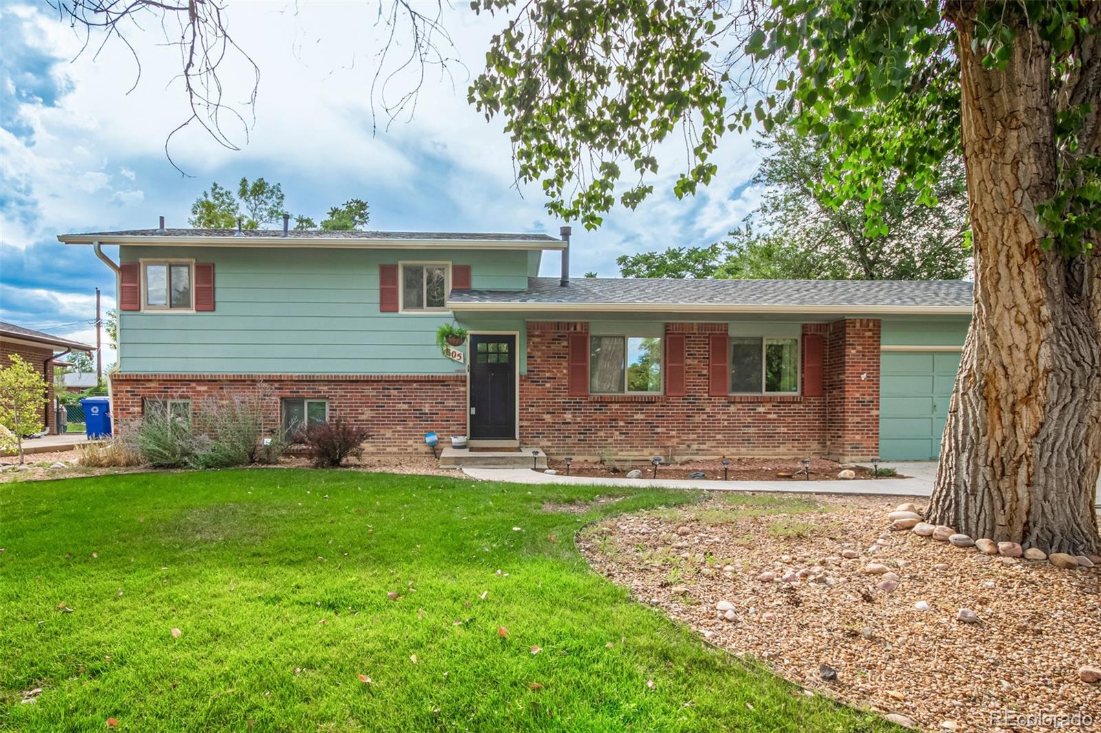 805 Heather Drive