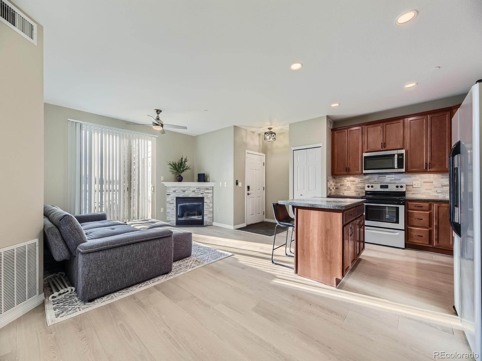 7292 S Blackhawk Street Unit: 206
