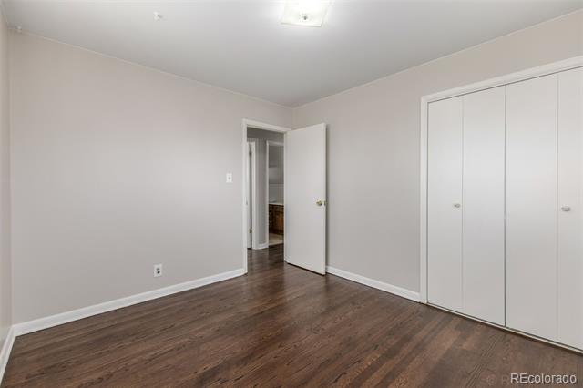 1860 E 112th Place