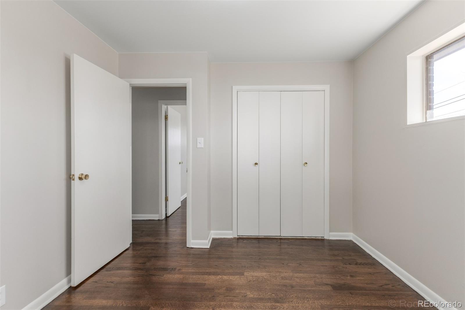 1860 E 112th Place