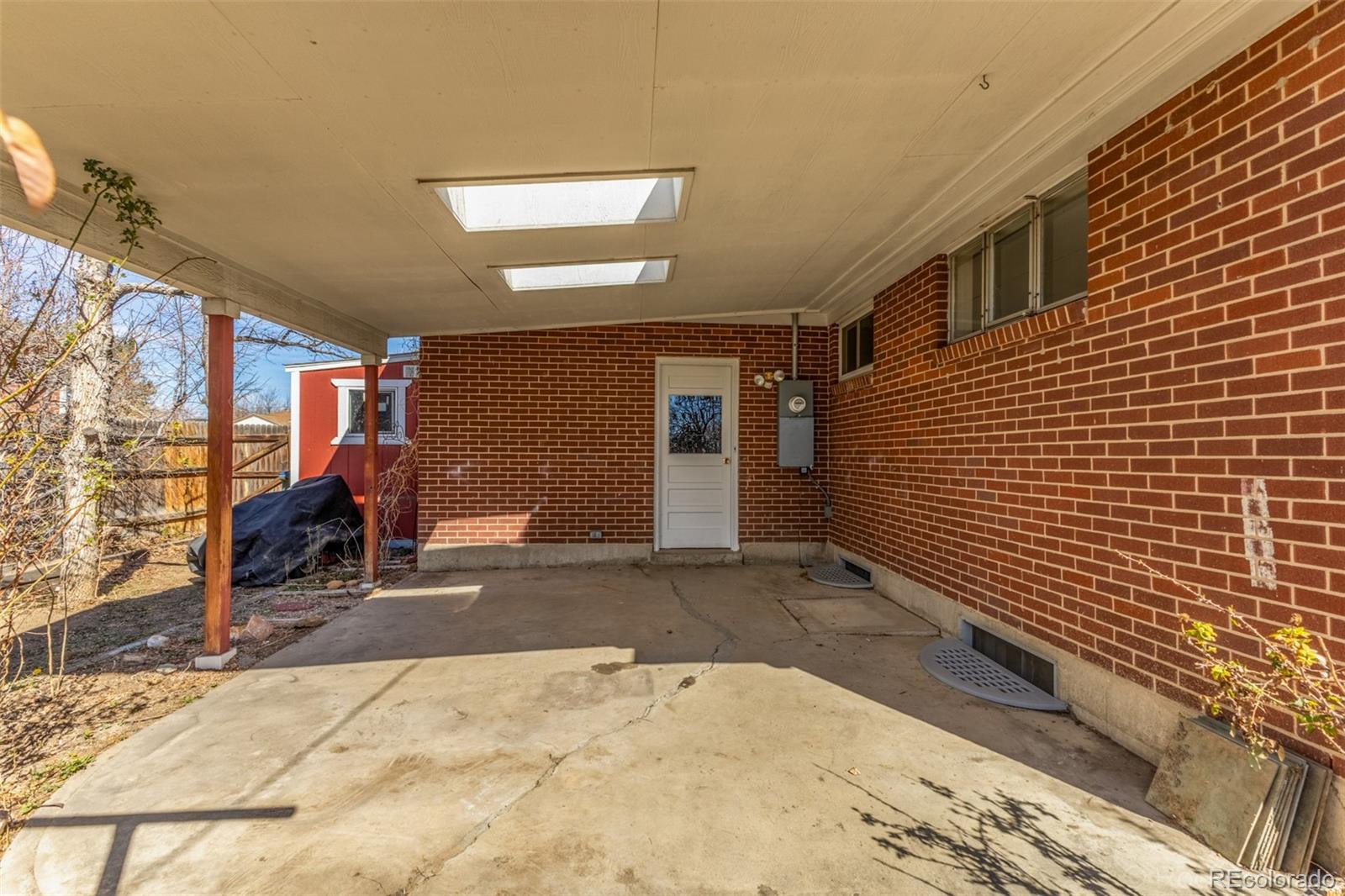 1860 E 112th Place