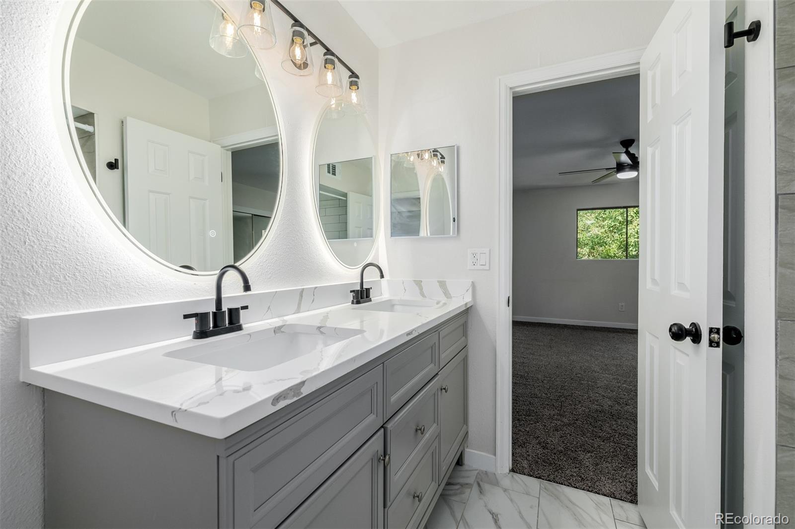 1060 S Parker Road Unit: 28
