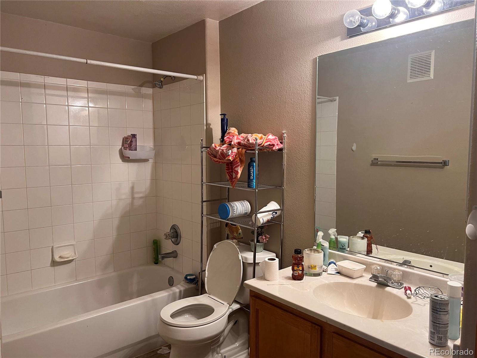 1000 Opal Street Unit: 102