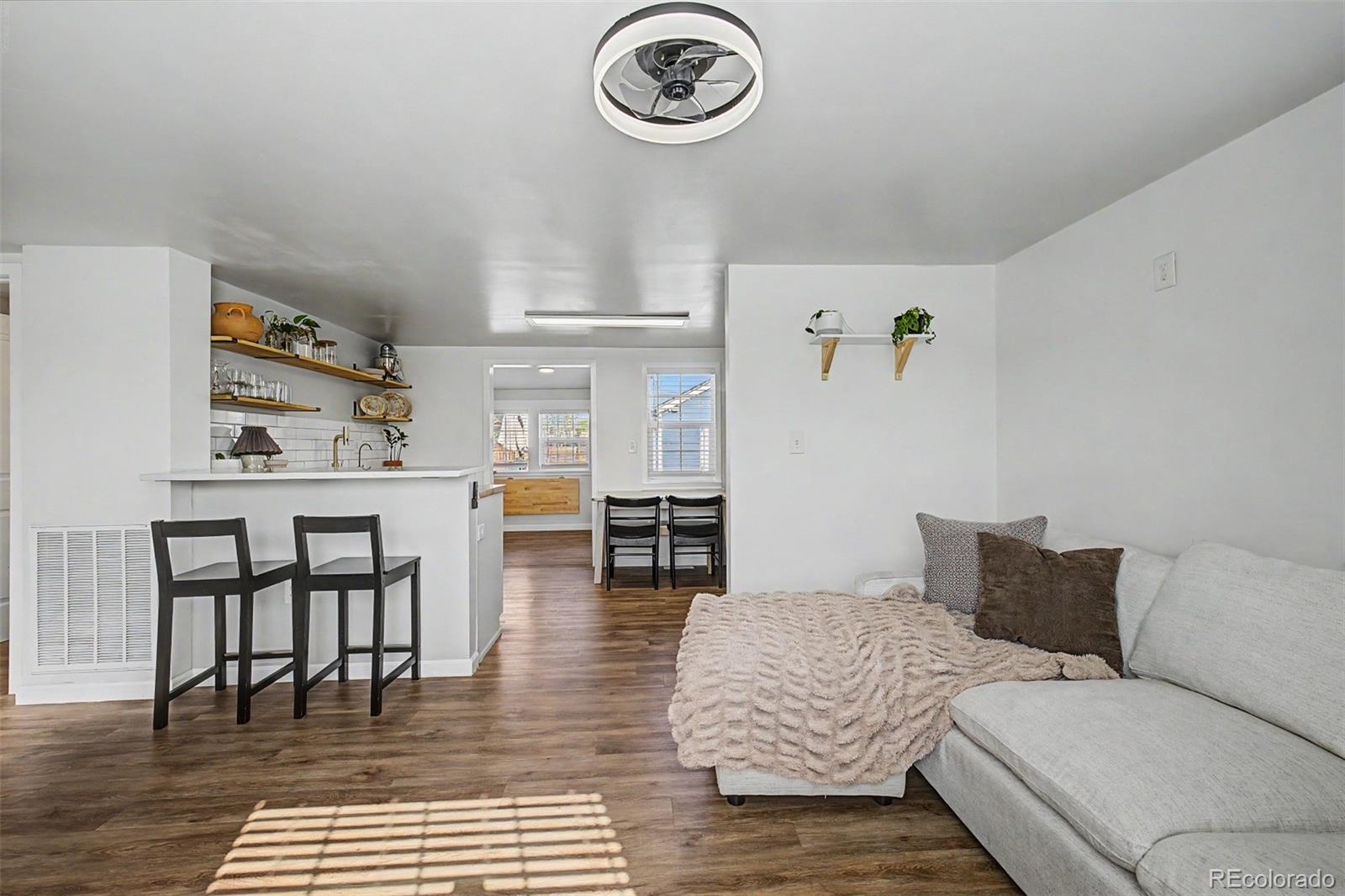 44 N 10th Avenue