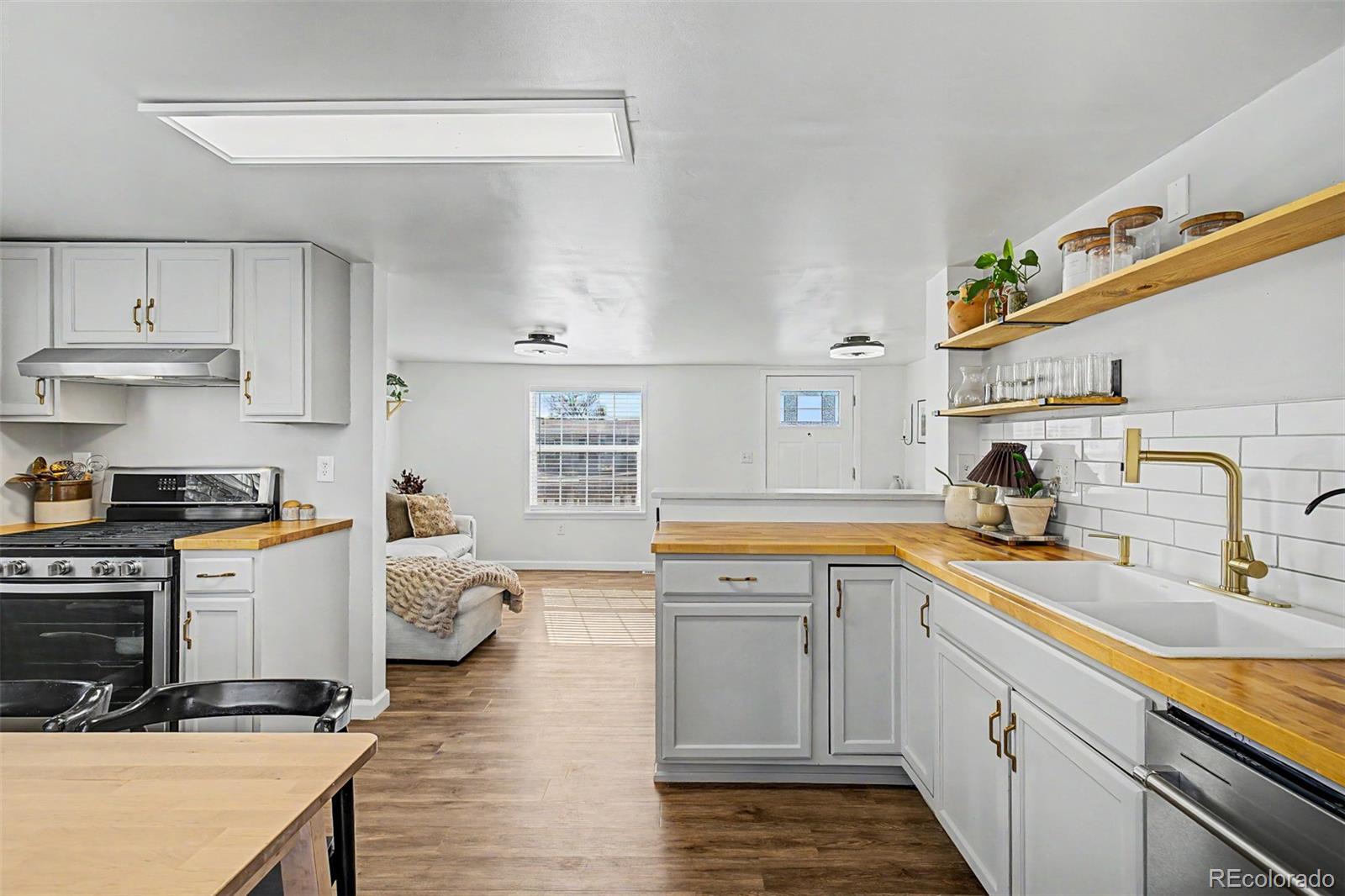 44 N 10th Avenue