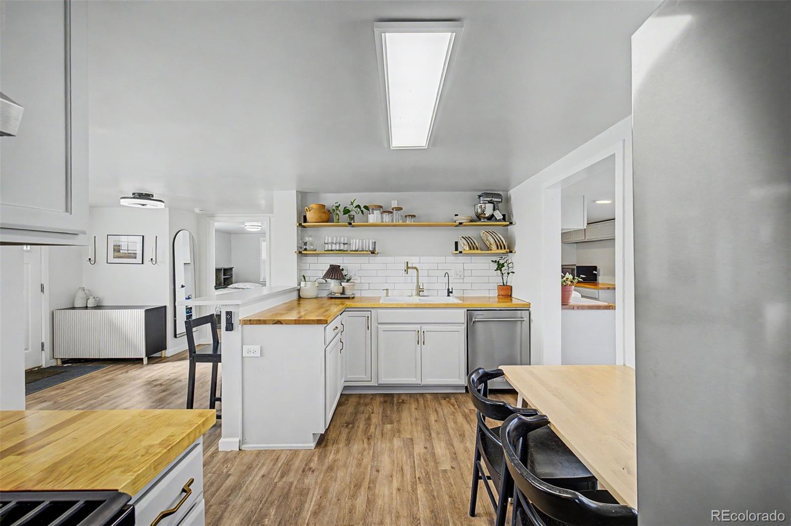 44 N 10th Avenue