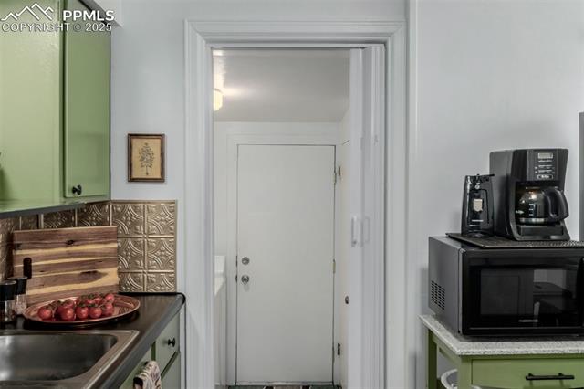 430 Prairie Avenue