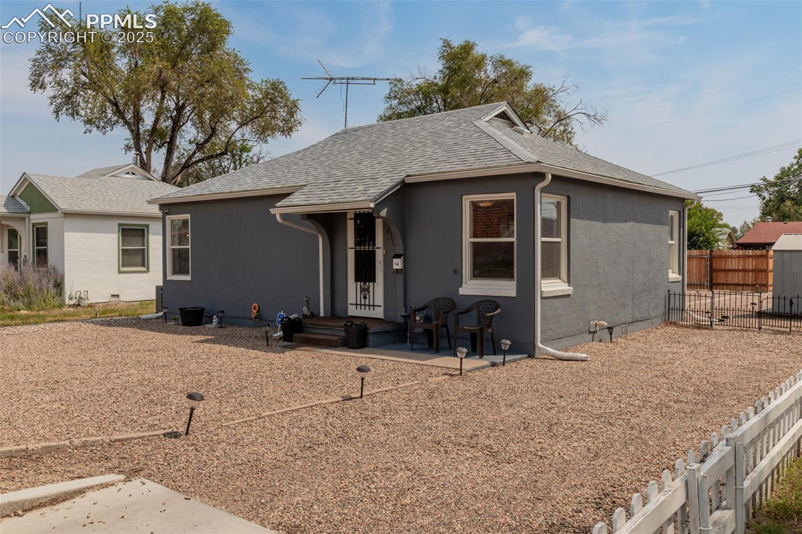 430 Prairie Avenue