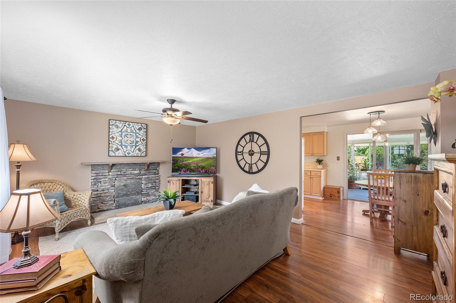 213 W 50th Street