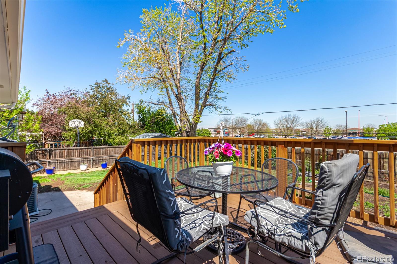 1081 E 119th Place