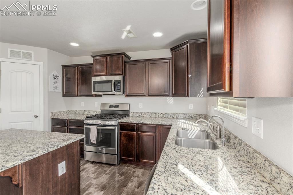 10677 Traders Parkway