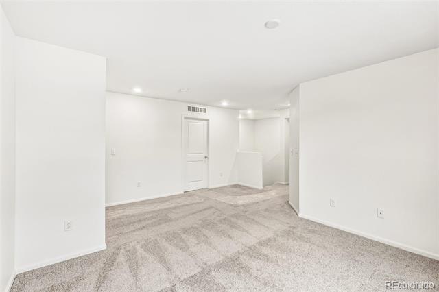 28708 E 6th Place