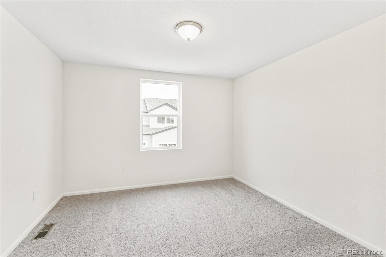 28708 E 6th Place